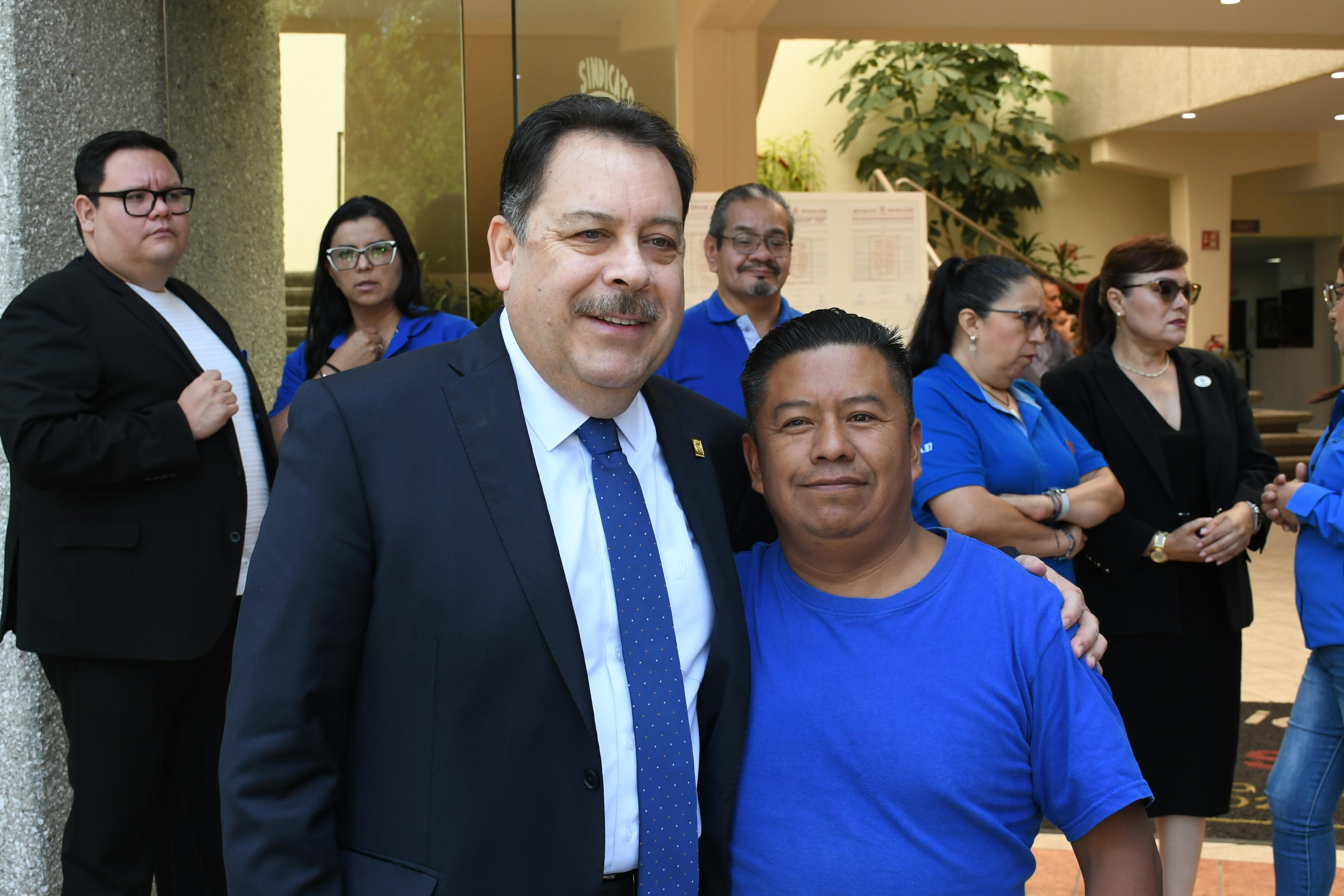  Vista de compañeros de la Sección V, CMN “20 de Noviembre”